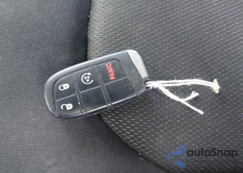 2018 Jeep Renegade Sport 4X4 из США, поврежденный, VIN ZACCJBAB4JPG97433